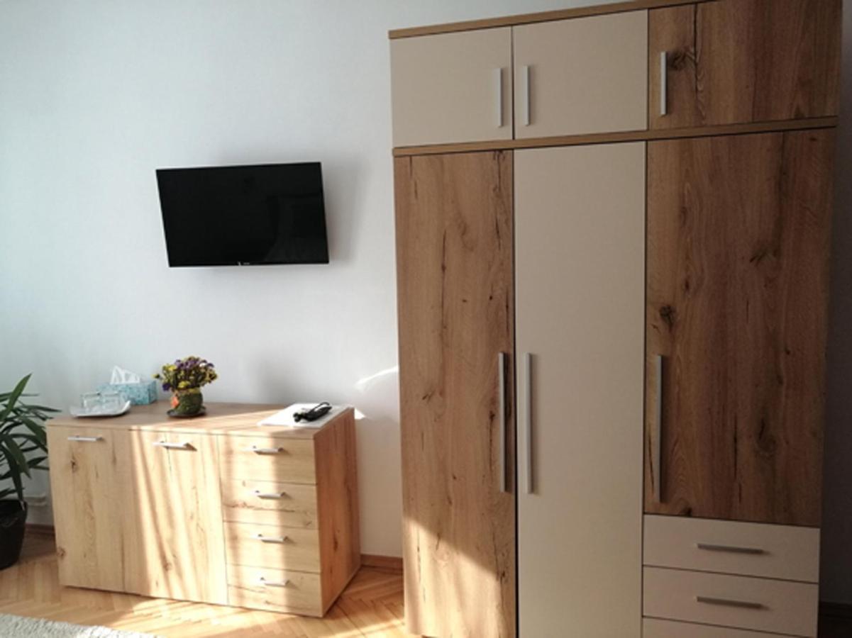 Check-In Kaya Hotel Sibiu Ngoại thất bức ảnh